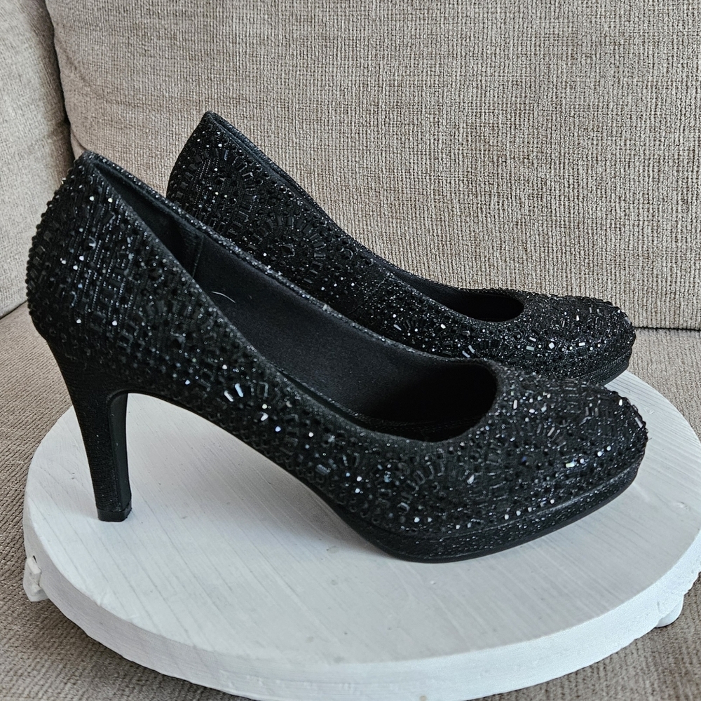 Silver Slippers women's shoes size 7.5